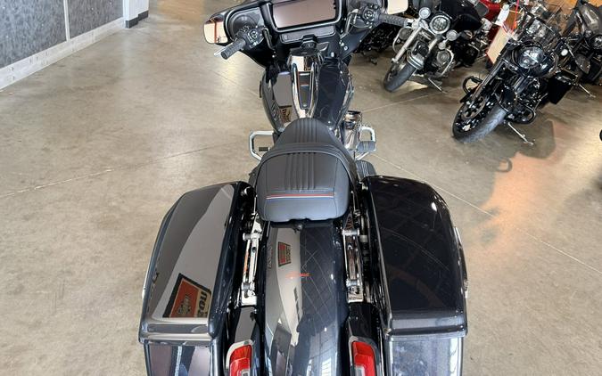 Harley-Davidson FLHX 2026