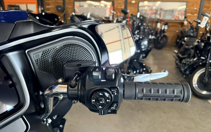 Harley-Davidson FLHX 2026