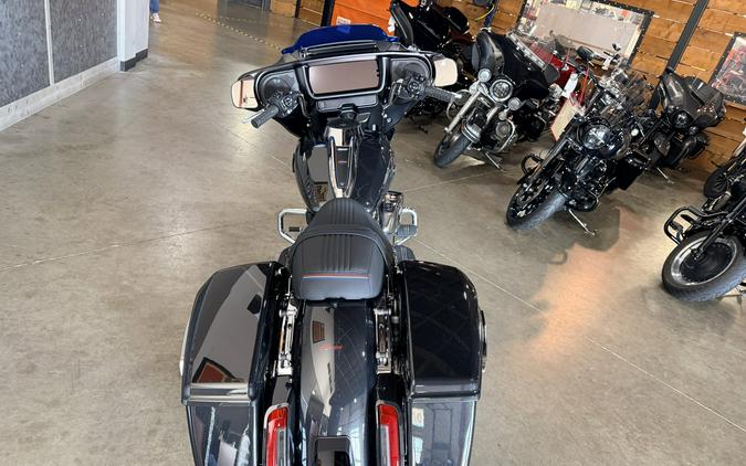 Harley-Davidson FLHX 2026