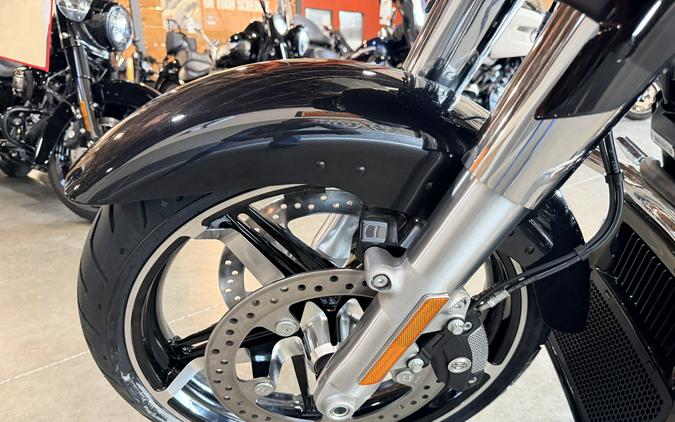 Harley-Davidson FLHX 2026