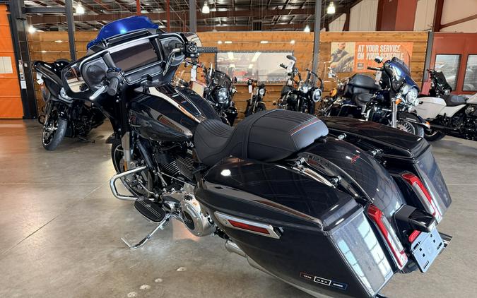 Harley-Davidson FLHX 2026