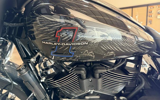 Harley-Davidson FLHX 2026