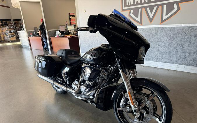 Harley-Davidson FLHX 2026