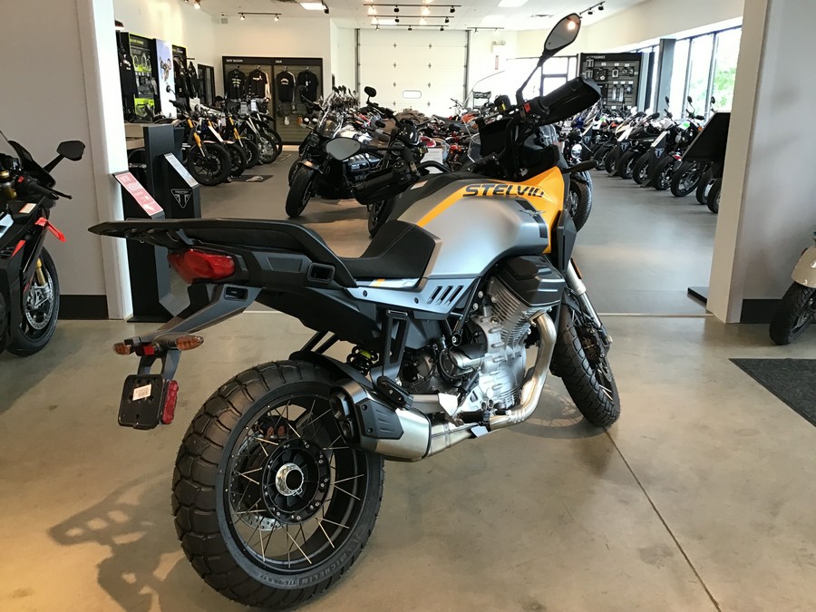 2024 Moto Guzzi Stelvio PFF Rider Assistance Solution