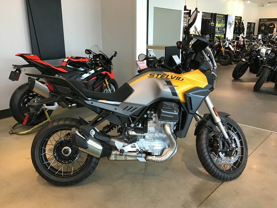 2024 Moto Guzzi Stelvio PFF Rider Assistance Solution