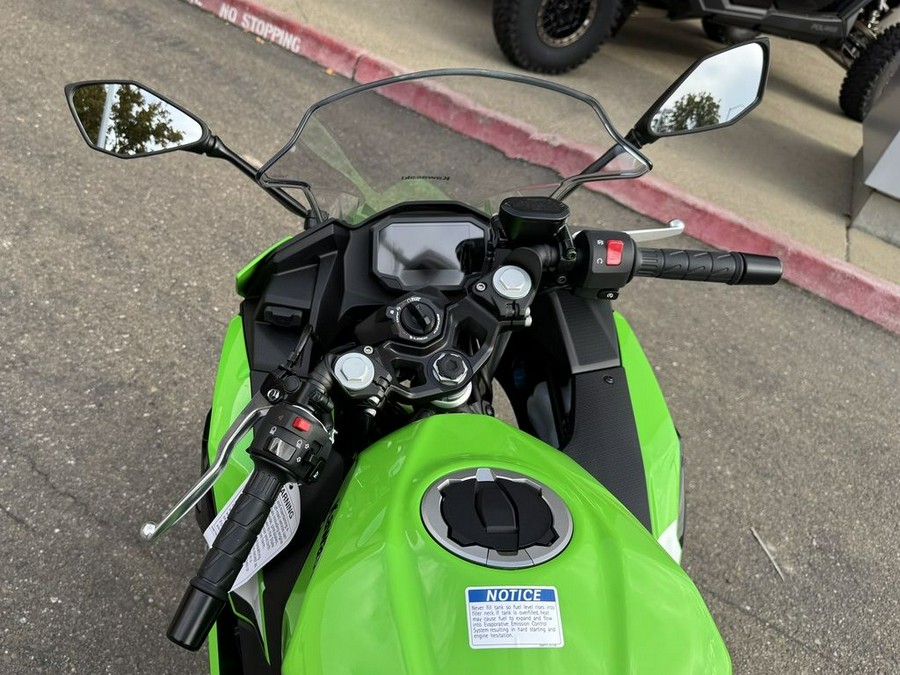 2026 Kawasaki Ninja® 500 SE ABS