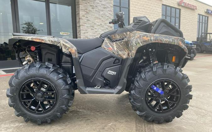 2026 Can-Am® Outlander X mr 700