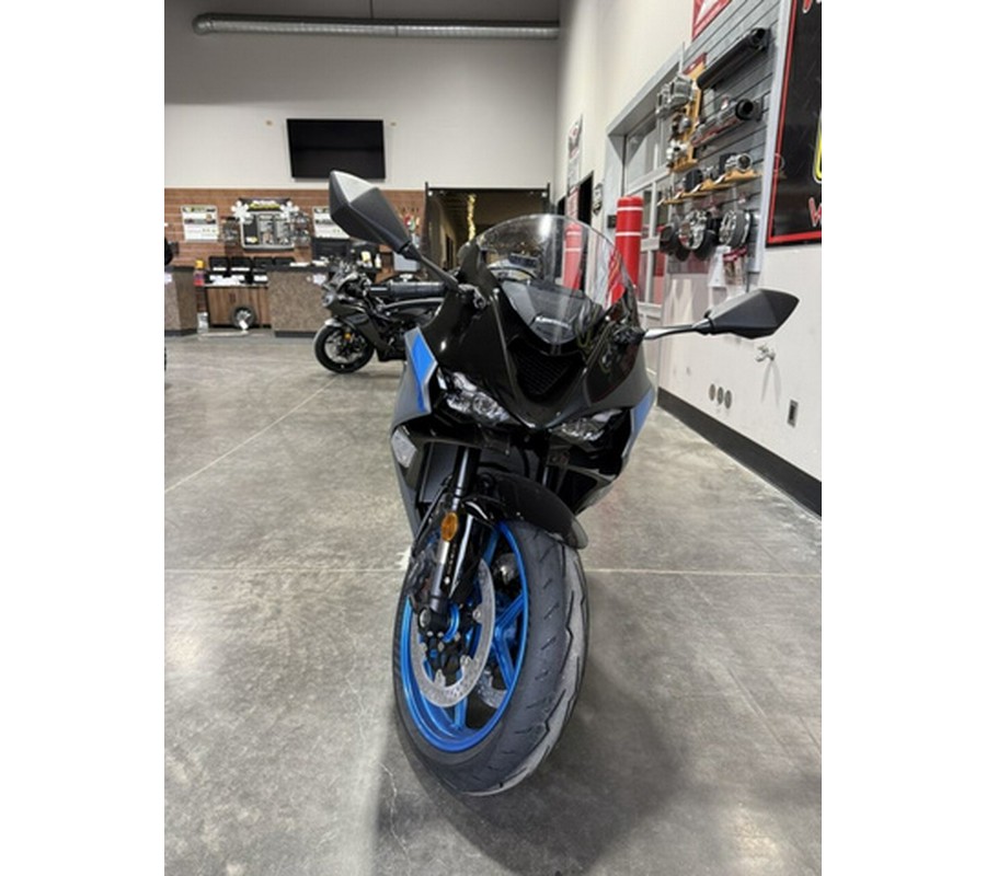 2026 Kawasaki Ninja ZX-6R ABS Carbon ABS