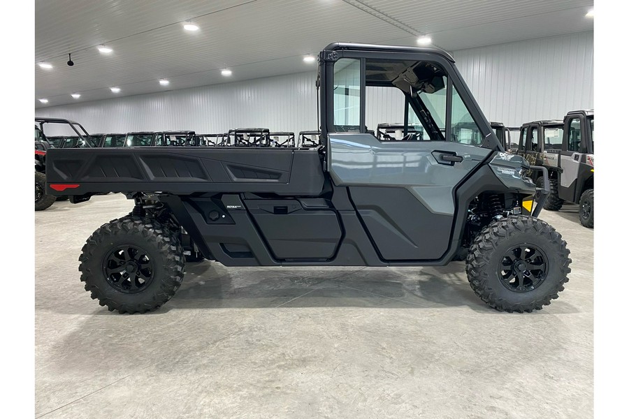 2024 Can-Am Defender PRO Limited HD10