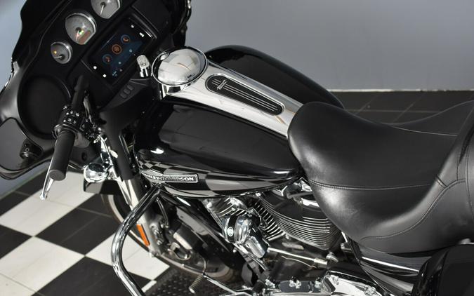 2022 Harley-Davidson Street Glide