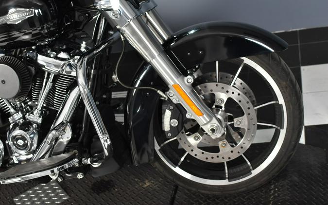 2022 Harley-Davidson Street Glide