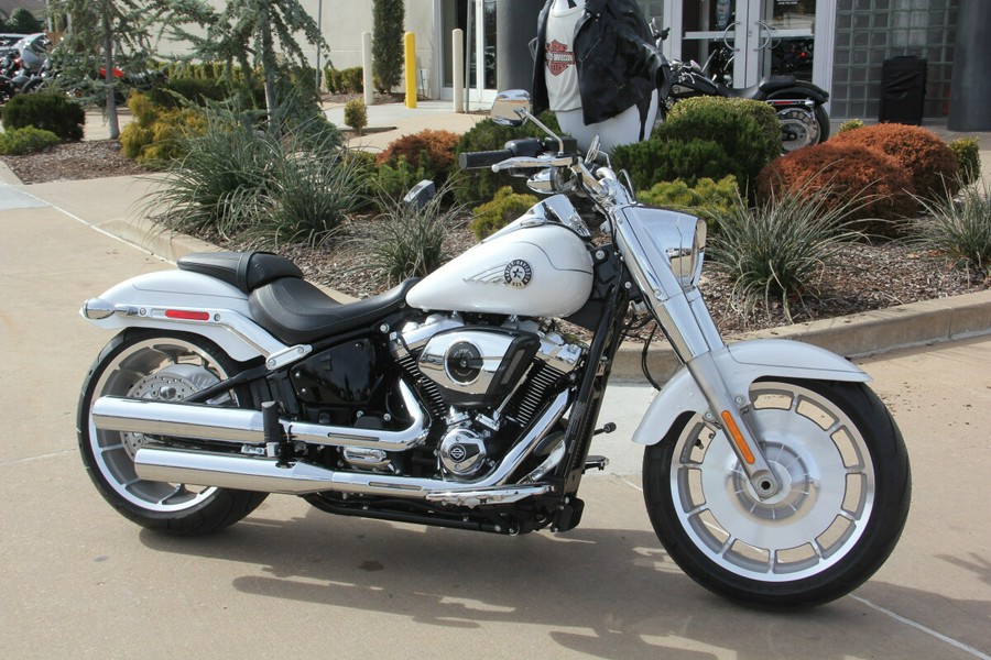 2026 Harley-Davidson Fat Boy White Onyx Pearl Chrome Trim