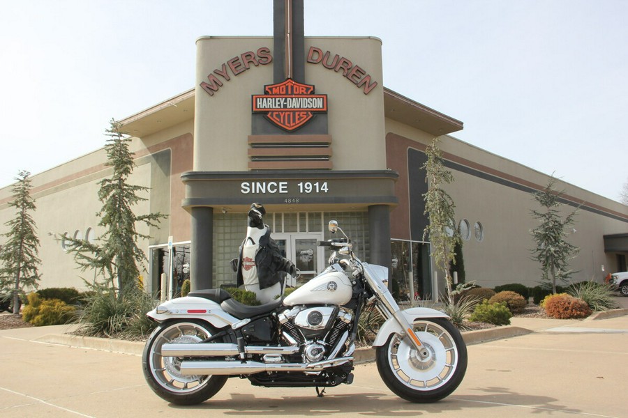 2026 Harley-Davidson Fat Boy White Onyx Pearl Chrome Trim