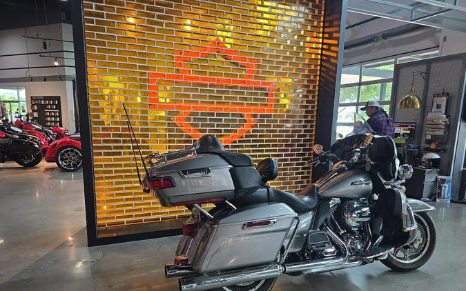 Harley-Davidson® Electra Glide® Ultra Classic® 2016