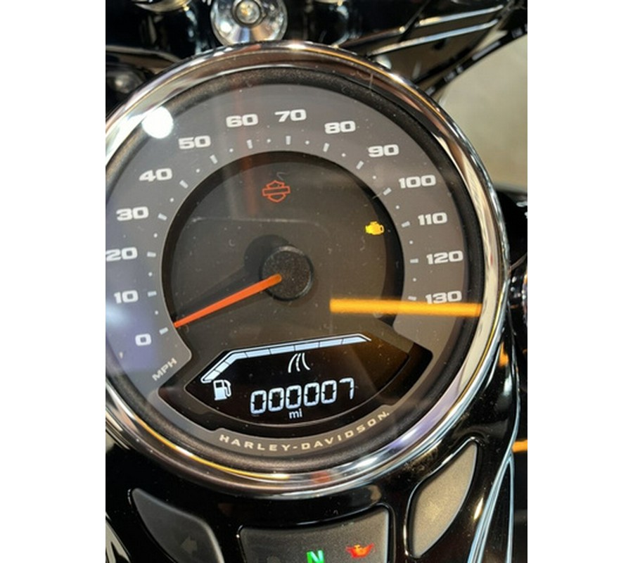 2026 Harley-Davidson Softail FLHC - Heritage Classic