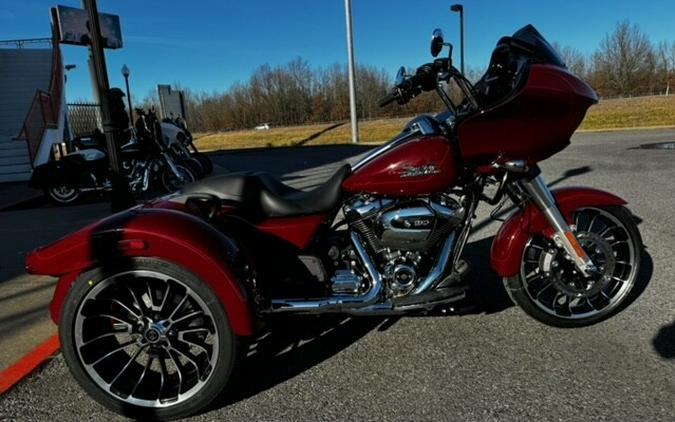 2024 Harley-Davidson Road Glide 3 Red Rock