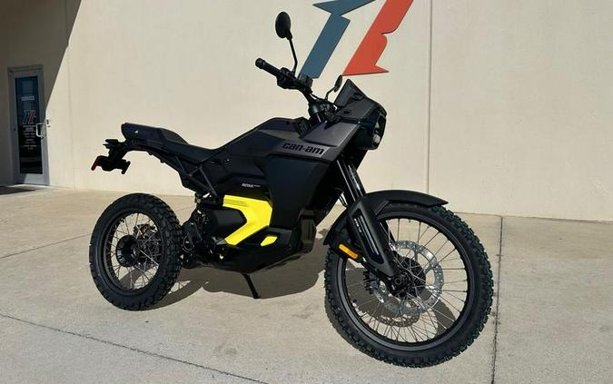 2025 Can-Am® Origin Carbon Black