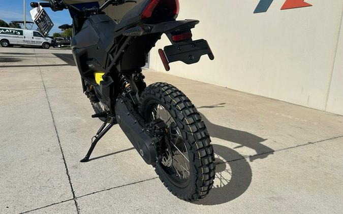 2025 Can-Am Origin Carbon Black