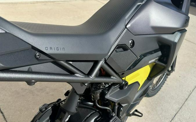 2025 Can-Am Origin Carbon Black