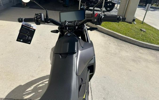 2025 Can-Am® Origin Carbon Black