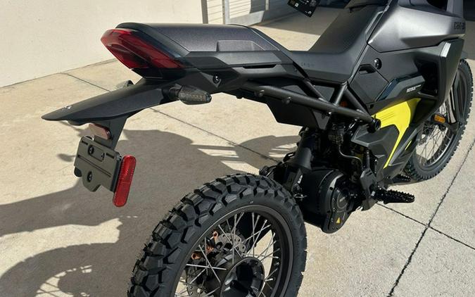 2025 Can-Am Origin Carbon Black