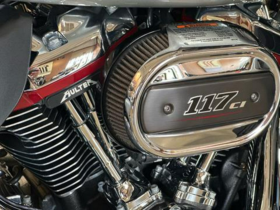 2019 Harley-Davidson CVO™ Street Glide®