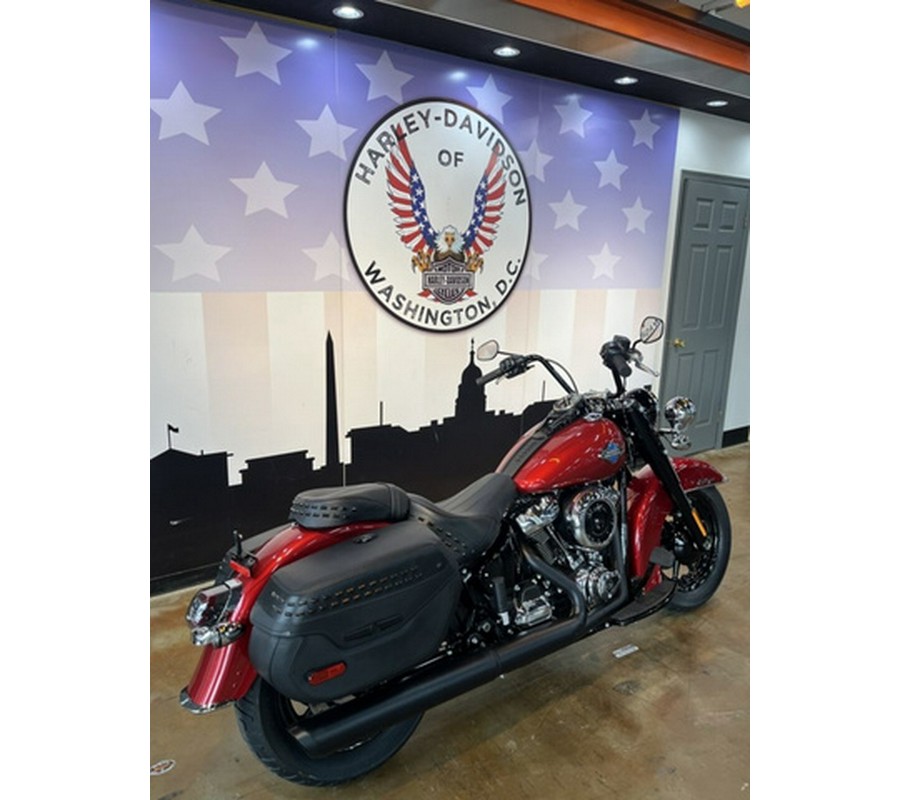 2026 Harley-Davidson Softail FLHC - Heritage Classic