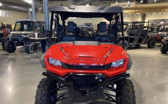 2023 Honda® Pioneer 1000-6 Deluxe Crew