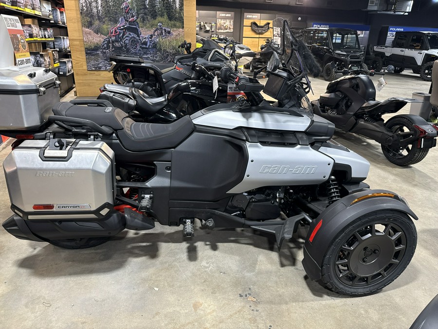 2025 Can-Am Canyon XT