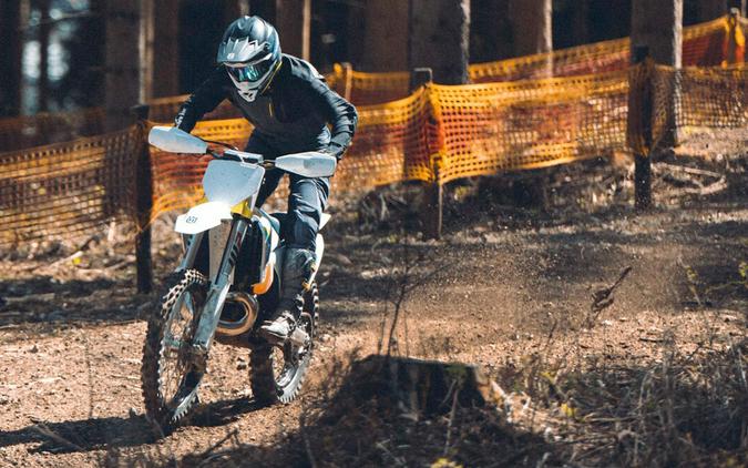 2025 Husqvarna TX 300 - 385866*