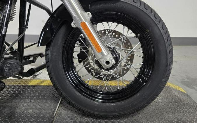 2015 Harley-Davidson® FLS - Softail Slim®