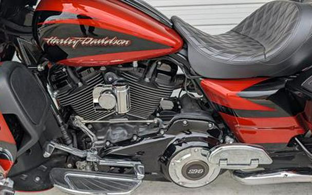 2017 Harley-Davidson CVO™ Street Glide®