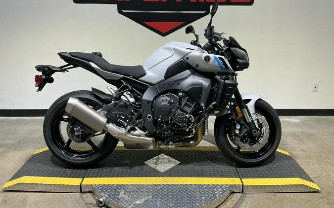 2025 Yamaha MT-10