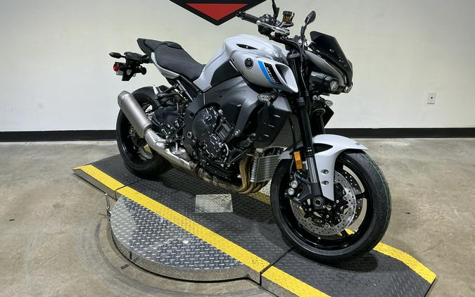 2025 Yamaha MT-10