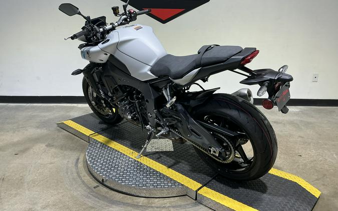 2025 Yamaha MT-10