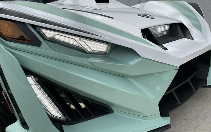 2026 Polaris Slingshot R Manual