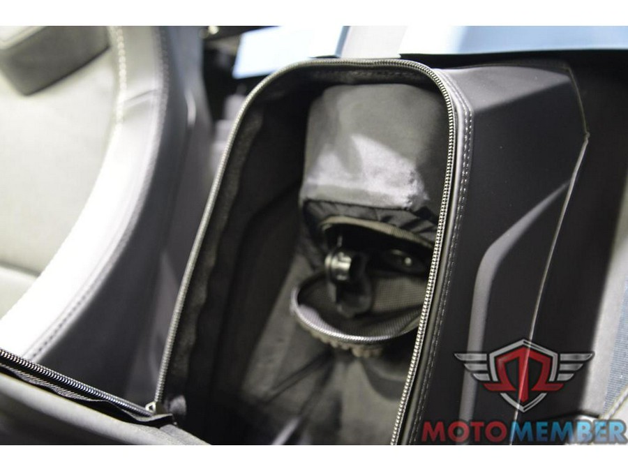 2026 Slingshot Signature Edition Manual