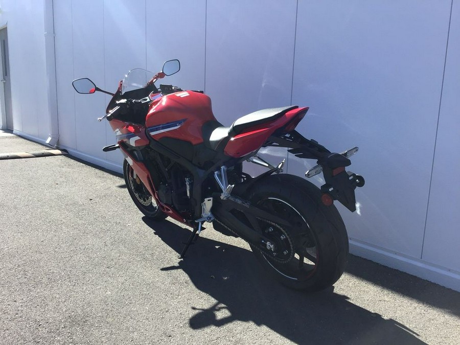 2026 Honda® CBR650R E-Clutch