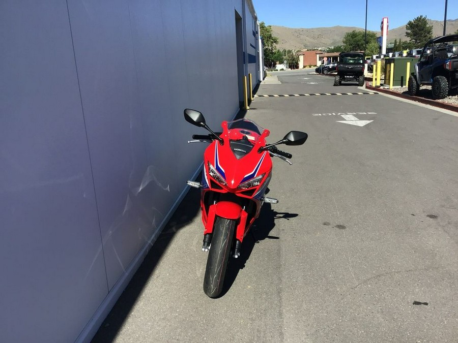 2026 Honda® CBR650R E-Clutch