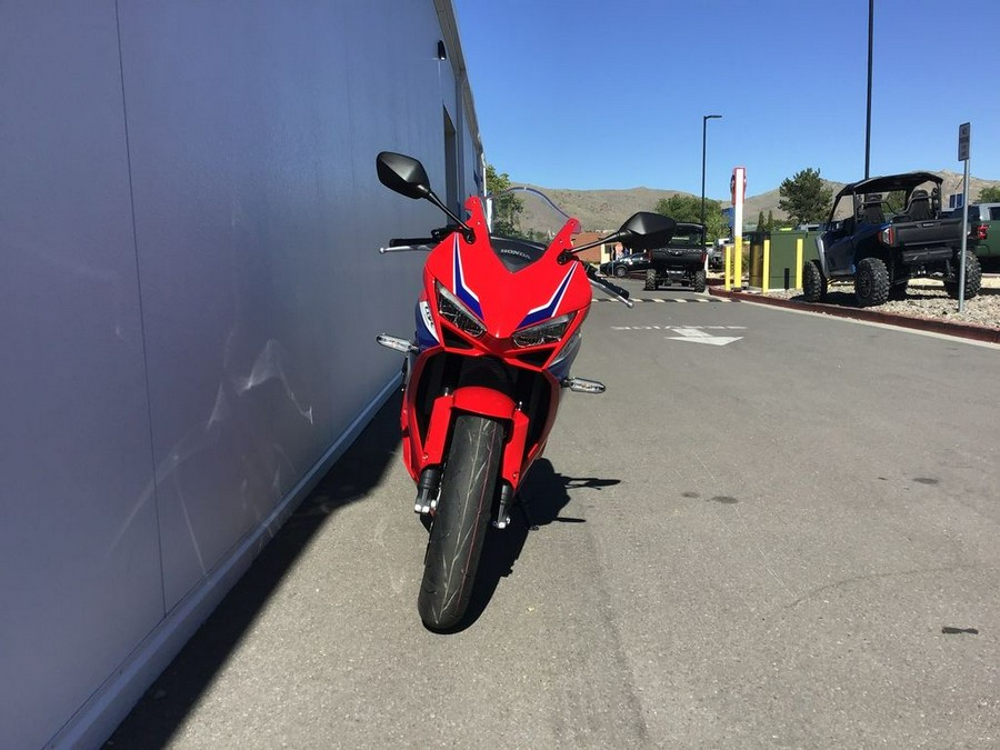 2026 Honda® CBR650R E-Clutch