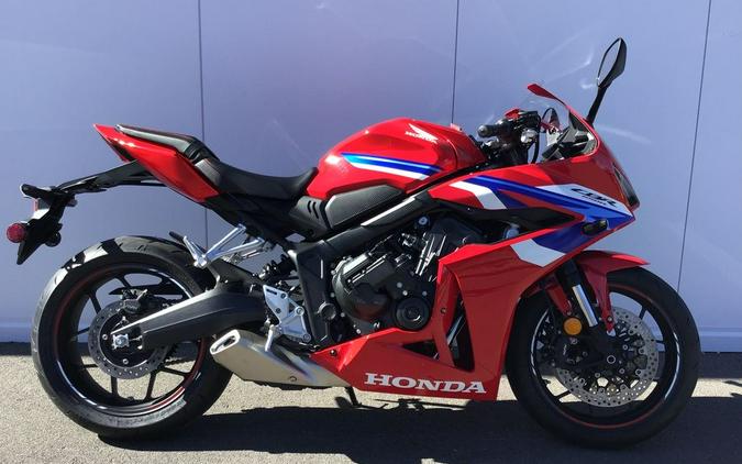2026 Honda® CBR650R E-Clutch