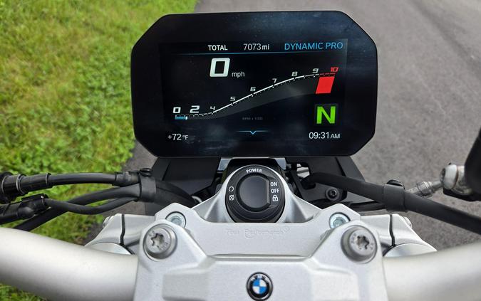 2023 BMW F 900