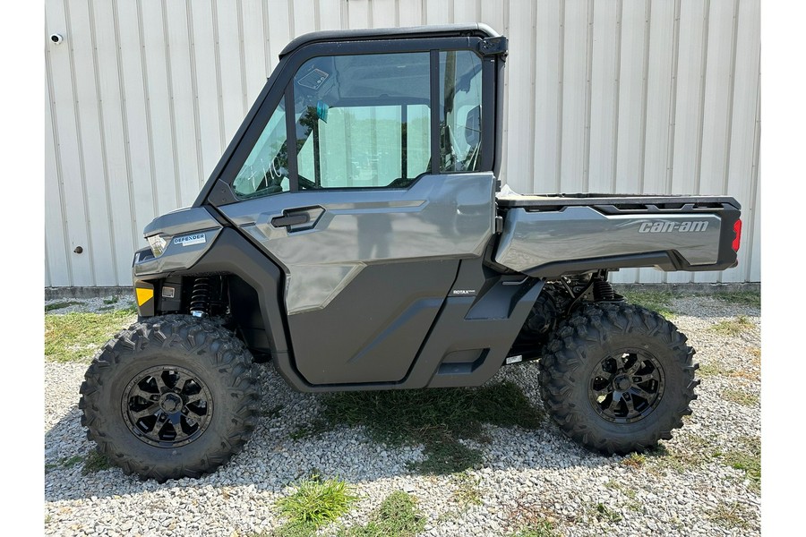 2024 Can-Am Defender Limited HD10