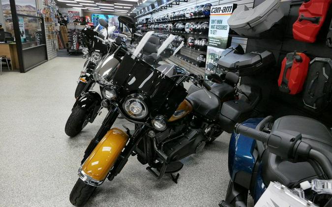 2023 Harley-Davidson FLHCS - Heritage Classic