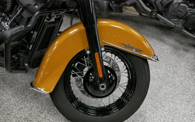 2023 Harley-Davidson FLHCS - Heritage Classic