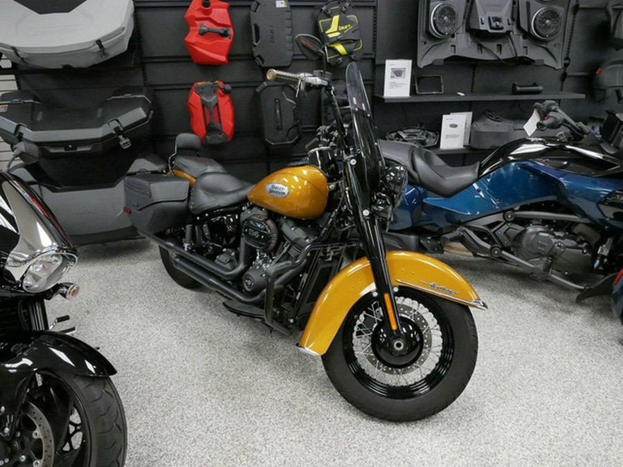 2023 Harley-Davidson FLHCS - Heritage Classic