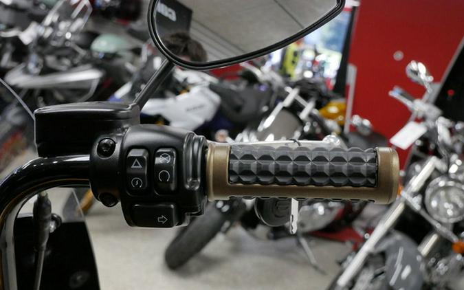 2023 Harley-Davidson FLHCS - Heritage Classic