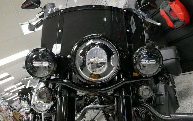 2023 Harley-Davidson FLHCS - Heritage Classic