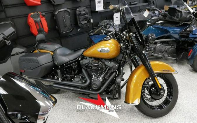 2023 Harley-Davidson FLHCS - Heritage Classic