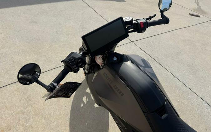 2025 Can-Am Pulse Carbon Black